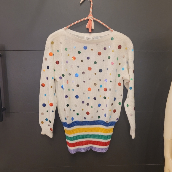 Vintage 80s sweater with multicoloured circles. - Picture 5 of 11